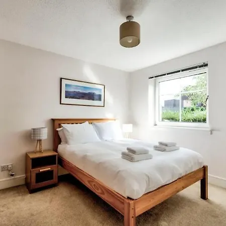Apartment Bright & Modern Flat - Free Parking Edinburgh