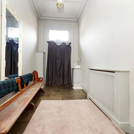 Lägenhet Joivy Exclusive House With Free Parking Edinburg