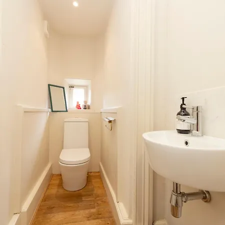 Joivy Exclusive House With Free Parking * Edinburgh