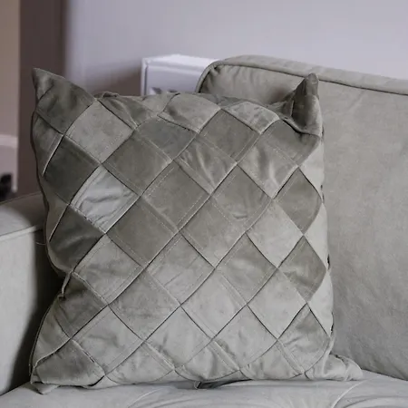 Stylish Fringe Flat Near Leith Walk Fast Wi-fi & Self Check-in