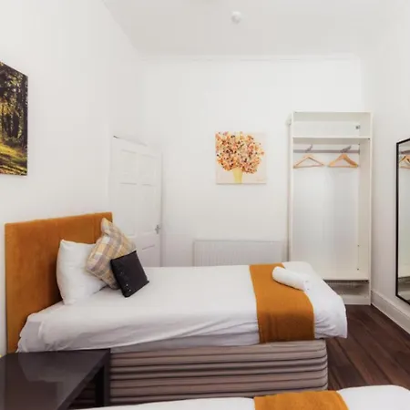 Warm & Welcoming By Meadows - City Centre 10
