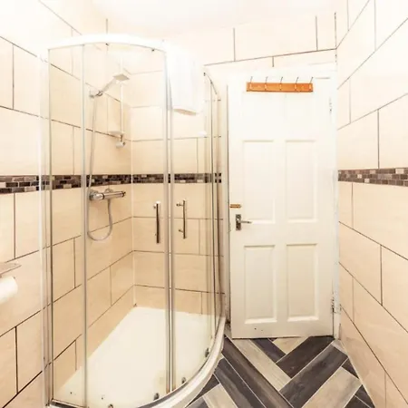 Warm & Welcoming By Meadows - City Centre 10 * إدنبرة