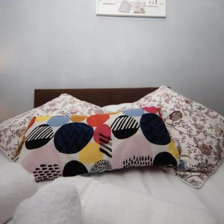 Cozy Leith *
