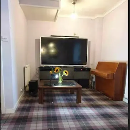 Silverknowes Silver Sleeps 4 With Private Shower *