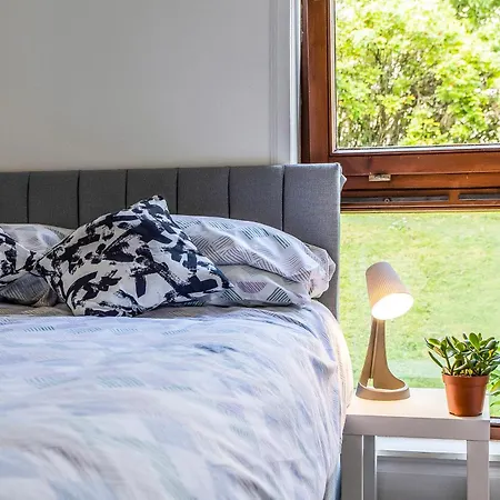 Duddingston 2 Bedroom 아파트 *