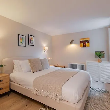 Apartment Superb Two Bedroom 2 Bathroom Morningside