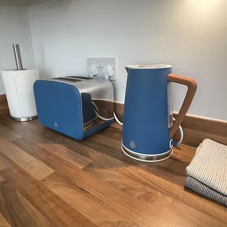 Modern Flat In With Free Parking * Edinburg