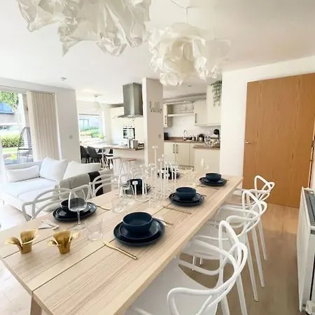 Apartment Modern Flat In With Free Parking Edinburgh