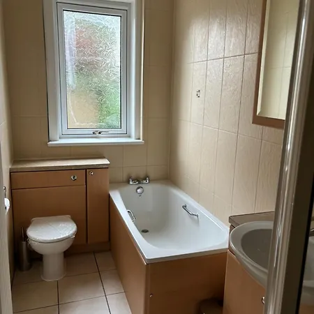 Annandale * Edinburg