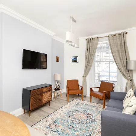 Argyl - Charming 2 Bedroom On Thistle Street Apartament