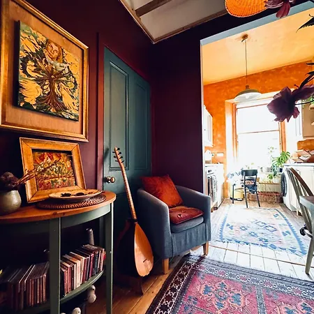 Homestay Central Deluxe Queen