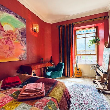 Central Deluxe Queen * Edinburgh