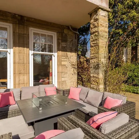 Luxury Cramond - Sleeps 10 Apartment