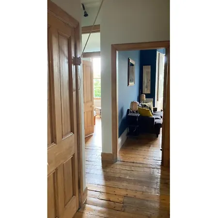 Joivy Inviting 2-bed Flat Close To City Centre Apartamento