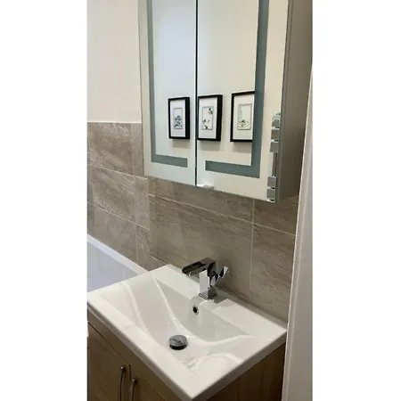 Appartamento Joivy Inviting 2-bed Flat Close To City Centre