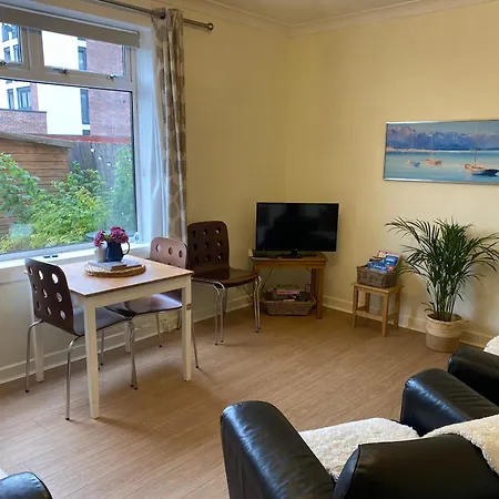 Pilton Spacious 2br Gfl