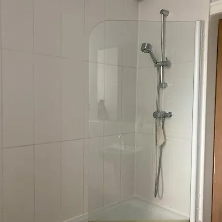 Bright 2 Bed In Bruntsfield - Centre Edinburgh