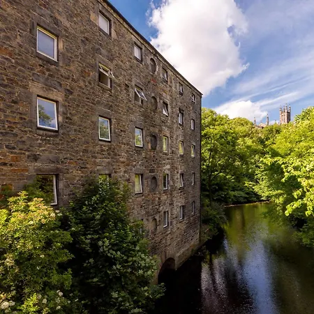 Riverside Retreat Apartment *