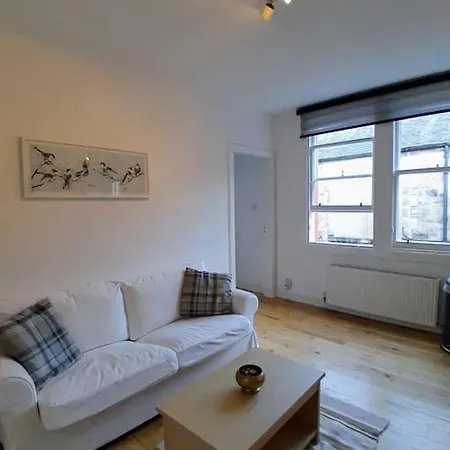 Cosy 2 Bed Appartement