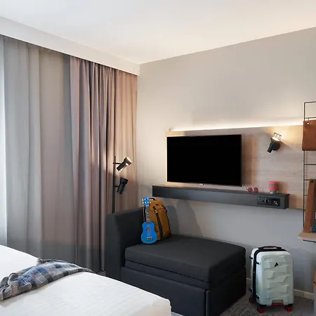 Moxy Fountainbridge 4* エディンバラ