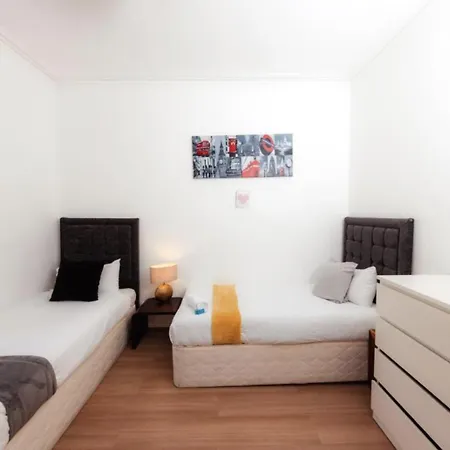 Desirable - City Centre Apartmán