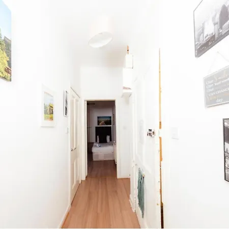 Desirable - City Centre Edinburg