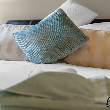 Auteil By Bonjour Residences Apartment