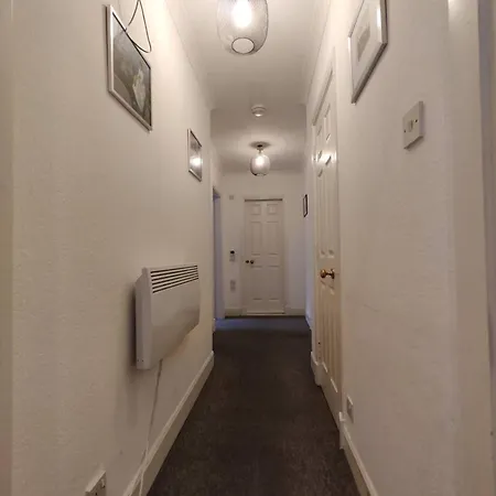 Two Bedrooms Flat In Center * Edynburg