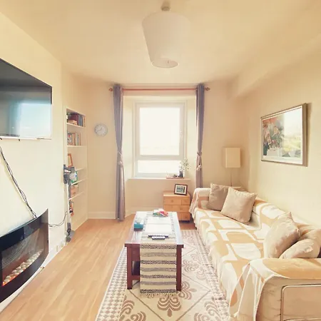 Meadowbank 1-bedroom Flat Apartment