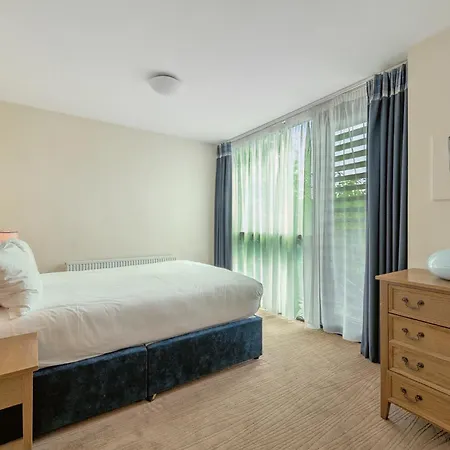 Princes Street Apartahotel Edimburgo