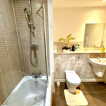 Britannia Ocean Park - Oceanfront And Sea View - Free Parking & Fast Wifi Apartment