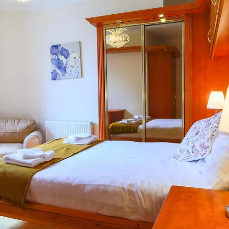 Apartamento Royal Mile Escape - Five Bedrooms Edimburgo