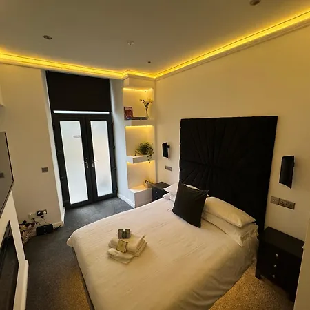 2bedroom & Steam Room! Apartamento