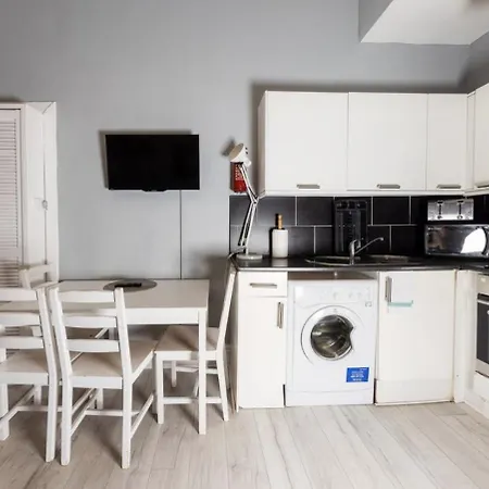 Apartment Warm & Welcoming City Centre By Meadows 9 *