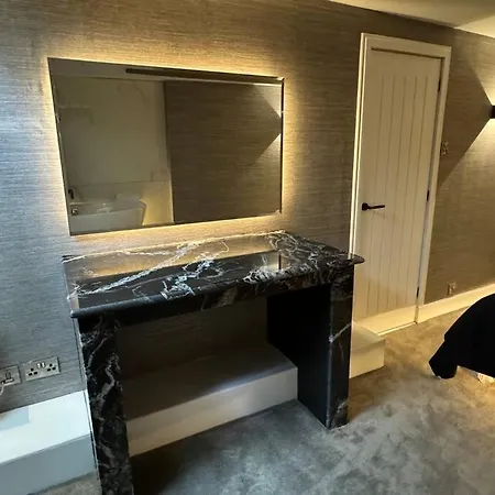 1bed Retreat With Bath * Edinburgh