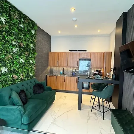 1bed Retreat With Bath Apartment