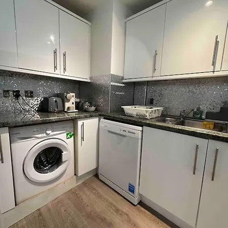 Close To Holyrood And Arthur Seat, Beautiful Scenic Views Διαμέρισμα *