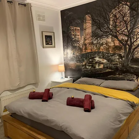 Rena- Bright And Modern City Center Apartment. Apartment Edinburgh