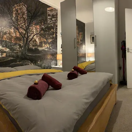 Rena- Bright And Modern City Center Apartment. Apartment Edinburgh