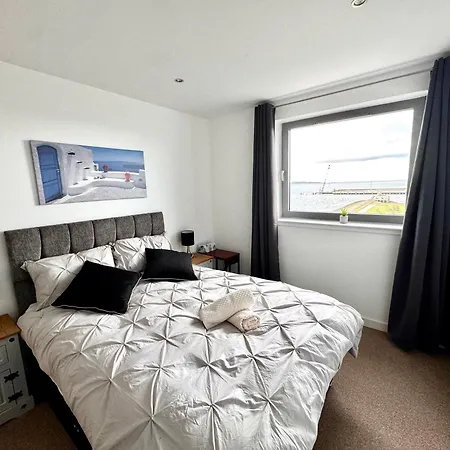 Apartment Britannia Ocean Park - Oceanfront And Sea View - Free Parking & Fast Wifi *