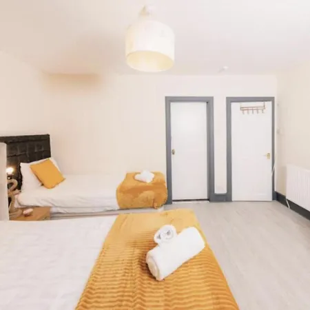 Warm & Welcoming By The Meadows! City Center 7 Διαμέρισμα *