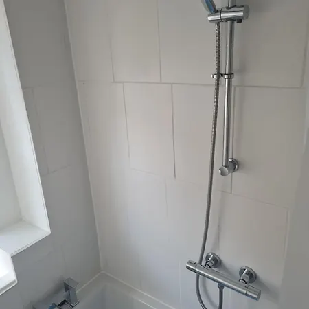 223 Websters Land - Stunning Castle View Apartment Edinburgh