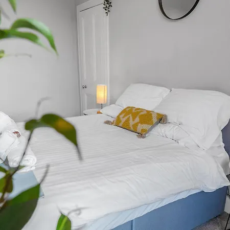 Δωμάτια σε οικογενειακή κατοικία Bright Large Bedroom Br1 Εδιμβούργο