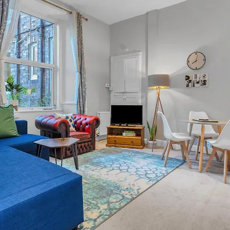 Bright Large Bedroom Br1 Homestay Edinburgh