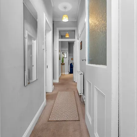 Homestay Bright Large Bedroom Br1 Edinburgh