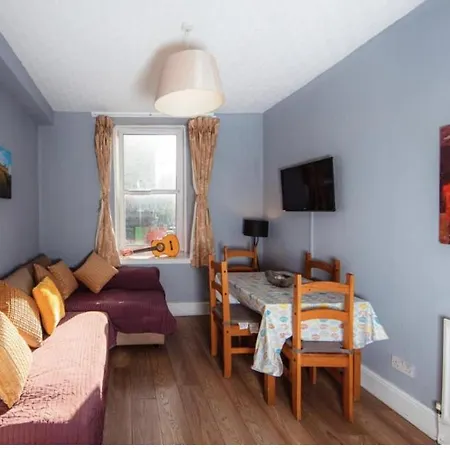 Warm & Welcoming City Center - Meadows! 2 Apartment *