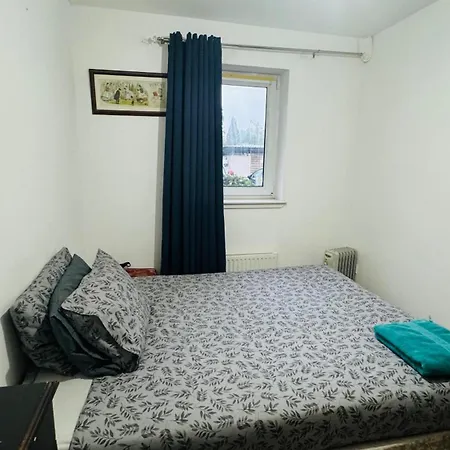 Fabulous 1bed 1bath Ground Floor Shared ,only Double Appartement *