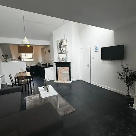 Apartmán Victoria Street View Flat In Eb10 *