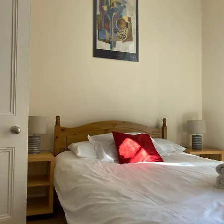 Cute 1 Bedroom Retreat In Beautiful Stockbridge Appartement