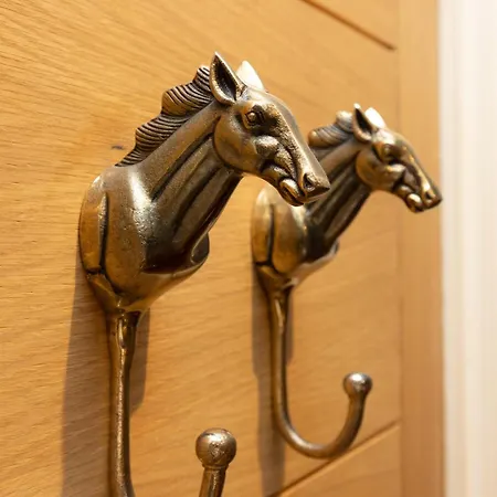 Argyl - 4 Bed On York Place, New Town